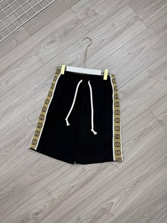 ؼDetails of the new Gucci knitted shorts The new high-end version is coming. The
