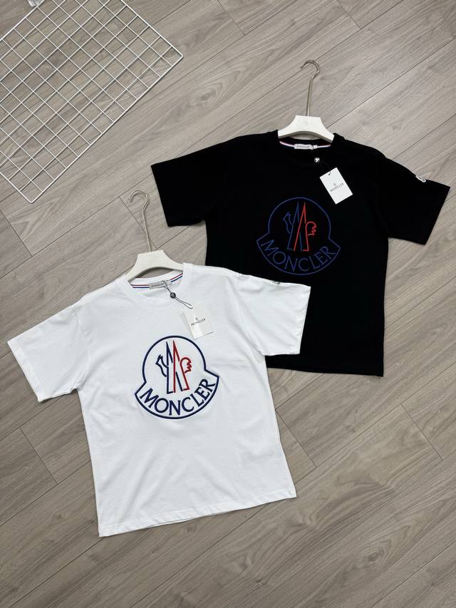 ؼDetails of the new Moncler round neck T-shirt Moncler 2025 summer new two-color