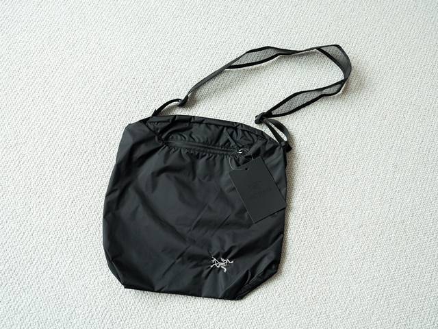 Top-grade bag, Xiaoniaoshan series ultra-light crossbody shoulder bag, same styl