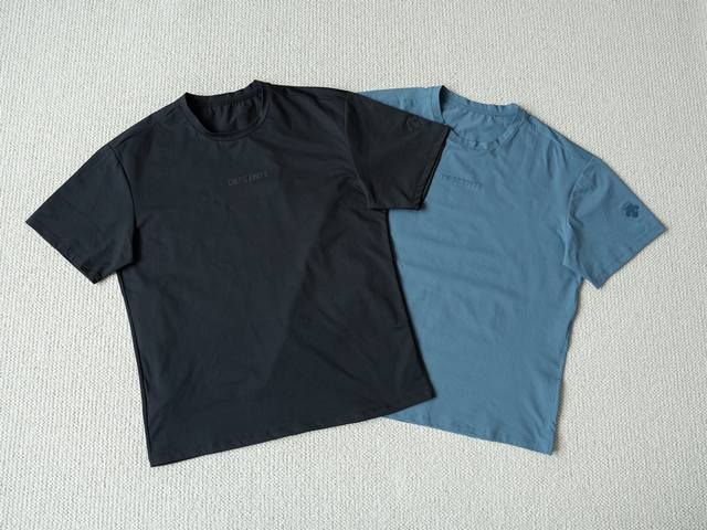 Top quick-drying Tee Descente 25Ss Essential Unisex Sunscreen T-shirt Short Slee