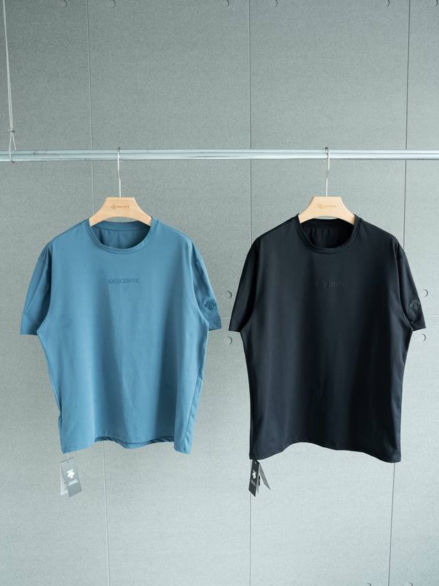 Top quick-drying Tee Descente 25Ss Essential Unisex Sunscreen T-shirt Short Slee