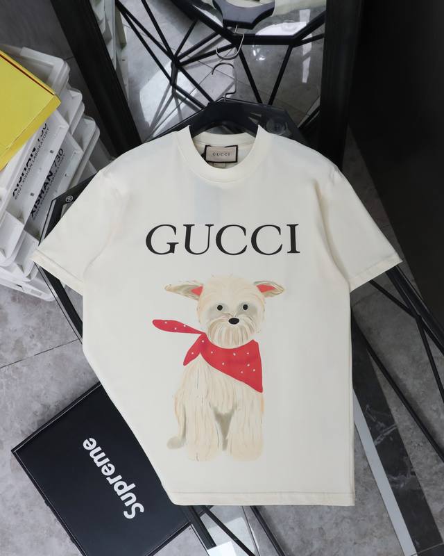 Gucci scarf puppy print round neck short-sleeved T-shirt Style number: 364 Origi