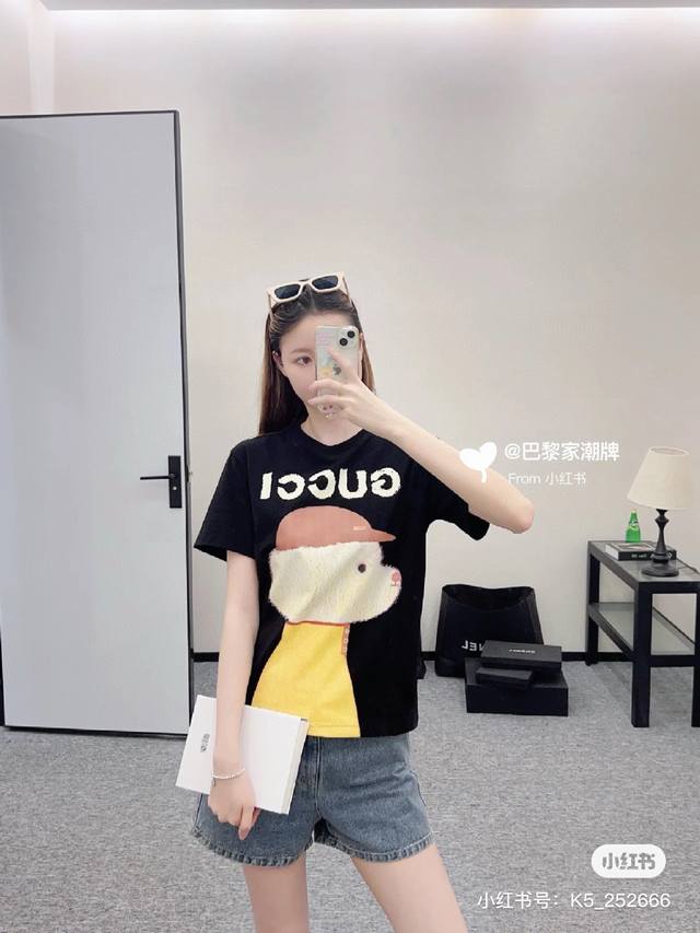 Gucci hooded bear two-color round neck short-sleeved Style number: 314 Original