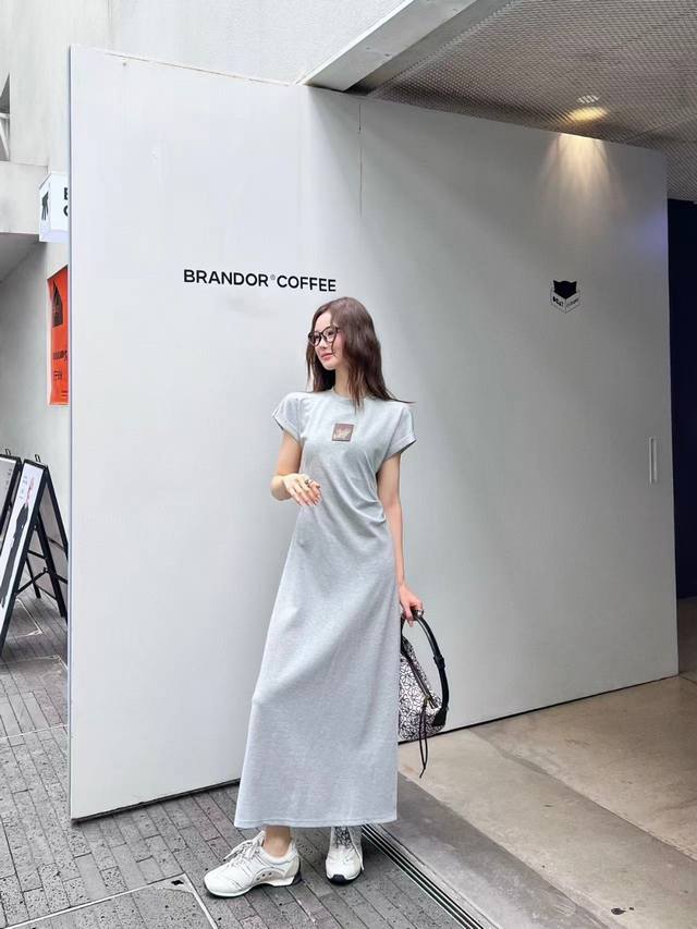 New arrival Loewe 25Ss new dress A piece that highlights your temperament and sh