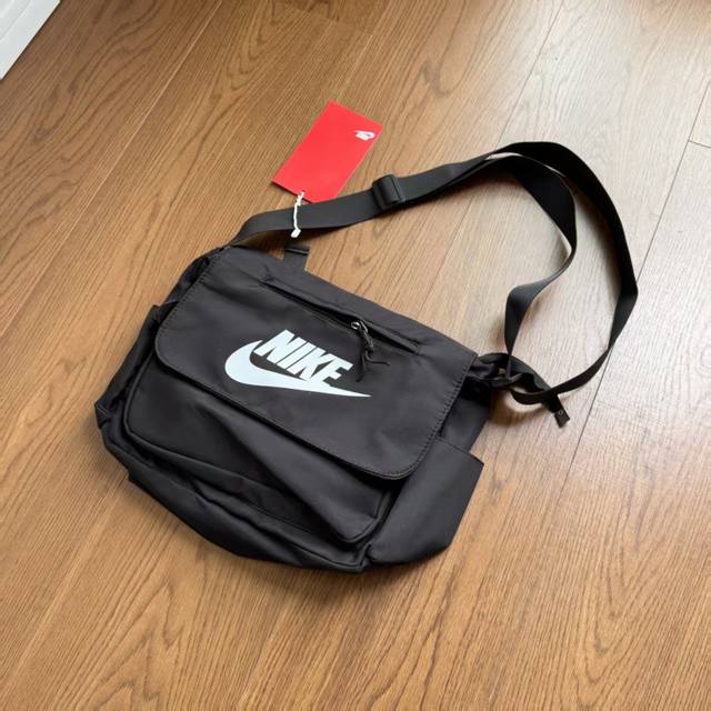 Nike messenger bag for couples, one-shoulder casual sports versatile fashion sim