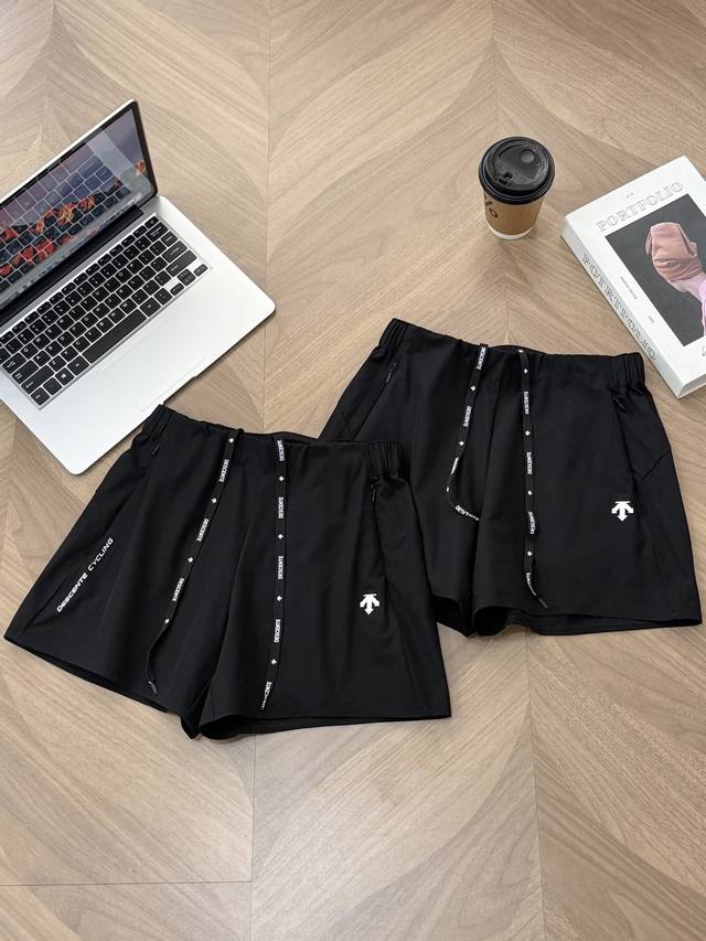 Descente Awaken Women's Pro Water-Repellent Woven Shorts These shorts are made o