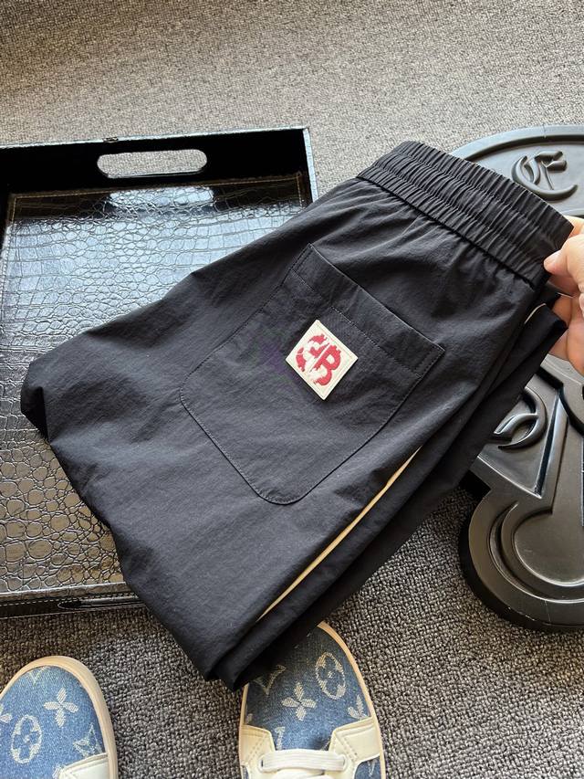 Top luxury trousers from the counter! Popular item! Balenciaga's new high-end co
