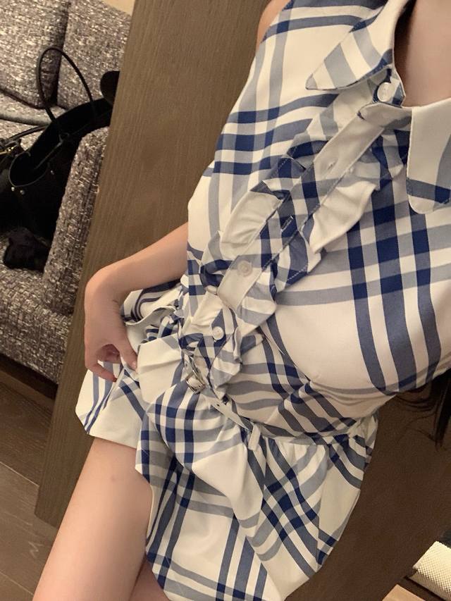 Burberry Bbr pure cotton plaid lapel vest dress with belt Style number: 25670505
