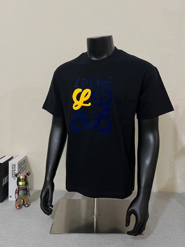 Loew*Loewe 2025Ss new product uses 64-count 240G high-density double-yarn pure c