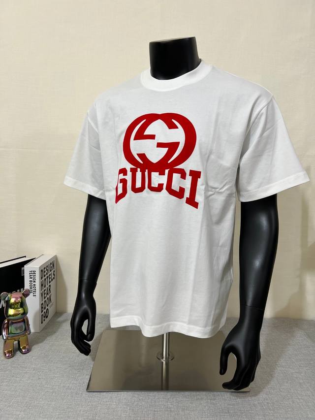 Gucci 2025Ss flocked patch short-sleeved T-shirt with hidden flower print, desig