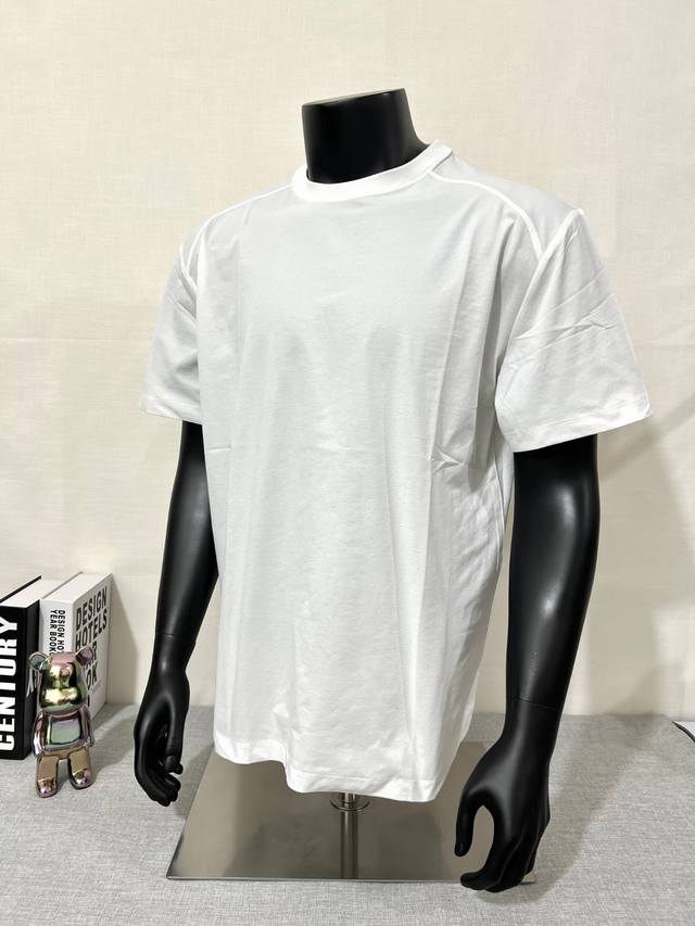 Alo Yoga Alo's top version is purchased from Dewu. The original semi-quick-dryin