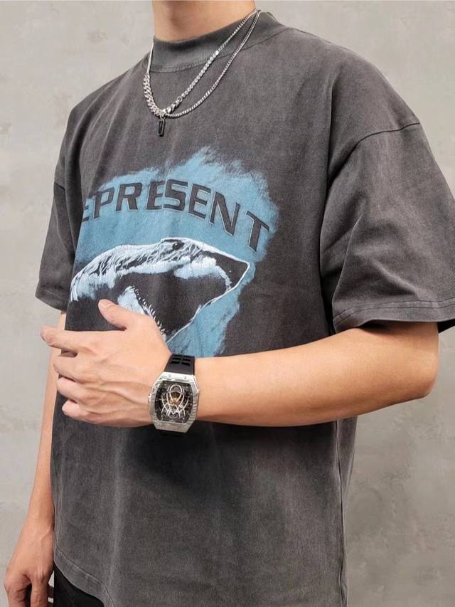 Top Washed Version F92# -Represent Shark 23Fw Latest Great White Shark Print Ret