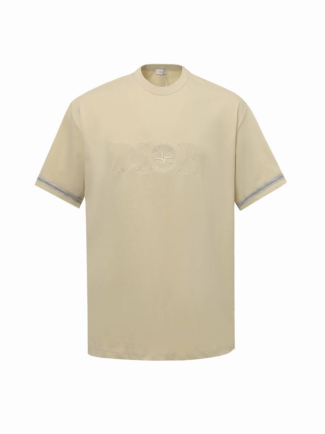 Dior co-branded embroidered T-shirt short sleeves Made of cotton jersey fabric,