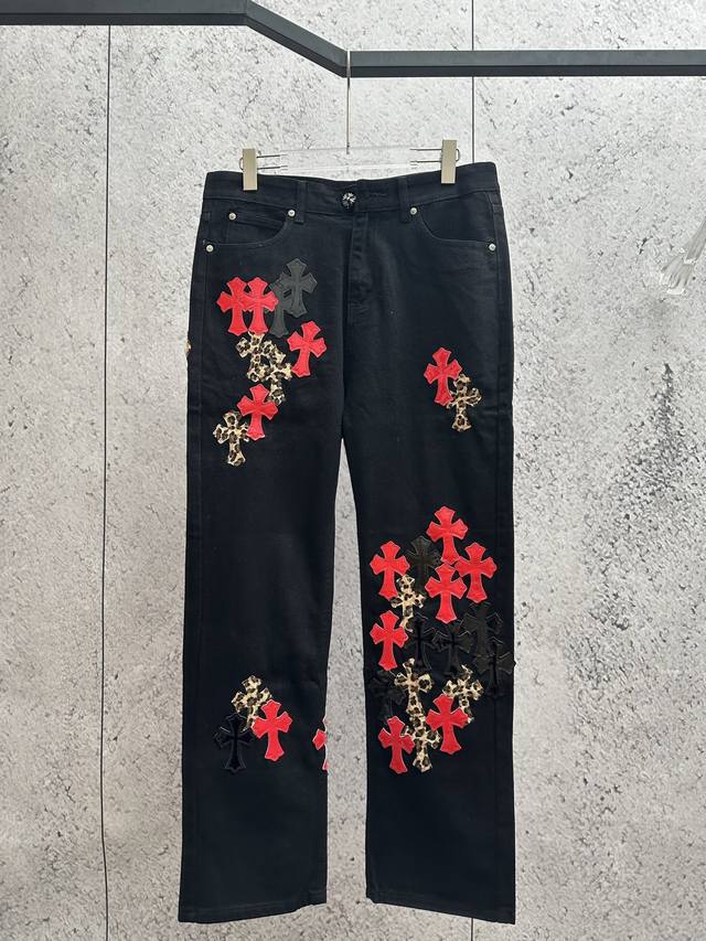 Personality is explosive! Black denim pants are here, covered with red, black an