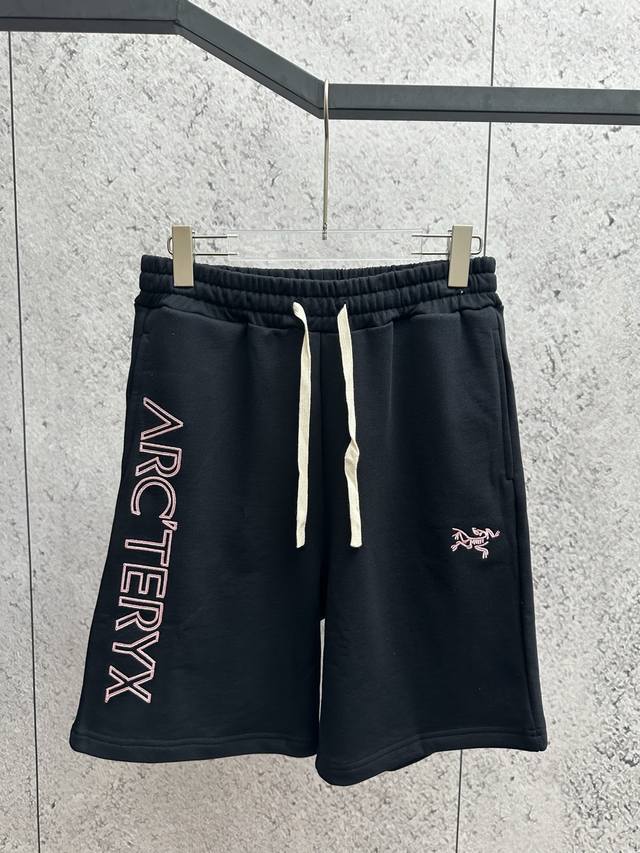Bird Family Micro Logo Shorts *Using 420g high-weight terry sweater fabric, it i