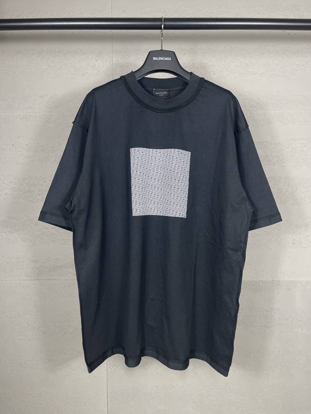 Real shot top version. Official quality Balenci*Ga Paris Ai Generated series new