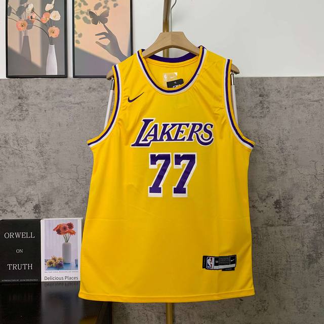 Style number: S60 Top embroidery version Nba Lakers 24-25 season No. 77. Doncic