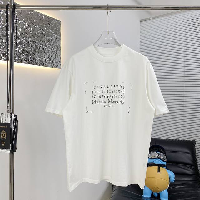 Maison's hot-selling Margiela 25Ss new short-sleeved T-shirt Made of high-weight