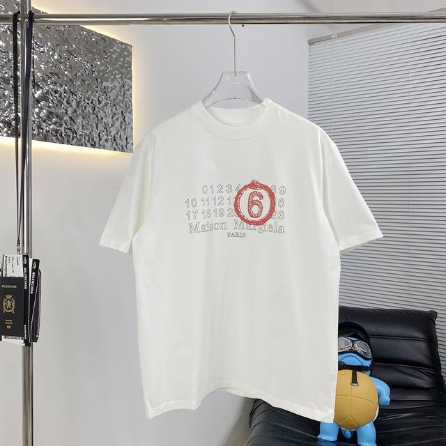 Maison Margiela's new short-sleeved T-shirt for the Year of the Snake 25Ss Hot i