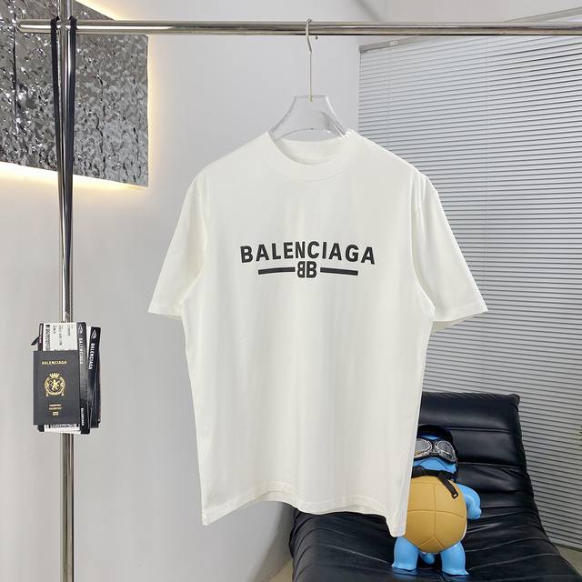 High quality Balenciag*Paris 25Ss new short-sleeved T-shirt The fabric is made o