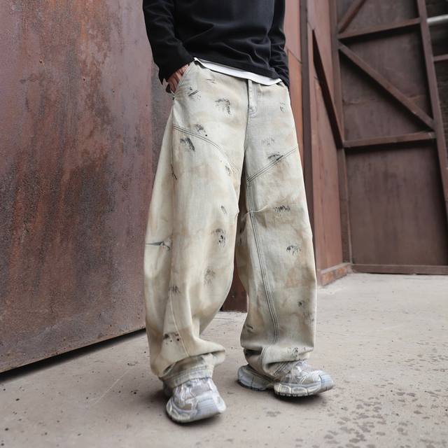 New trendy loose straight light blue washed jeans