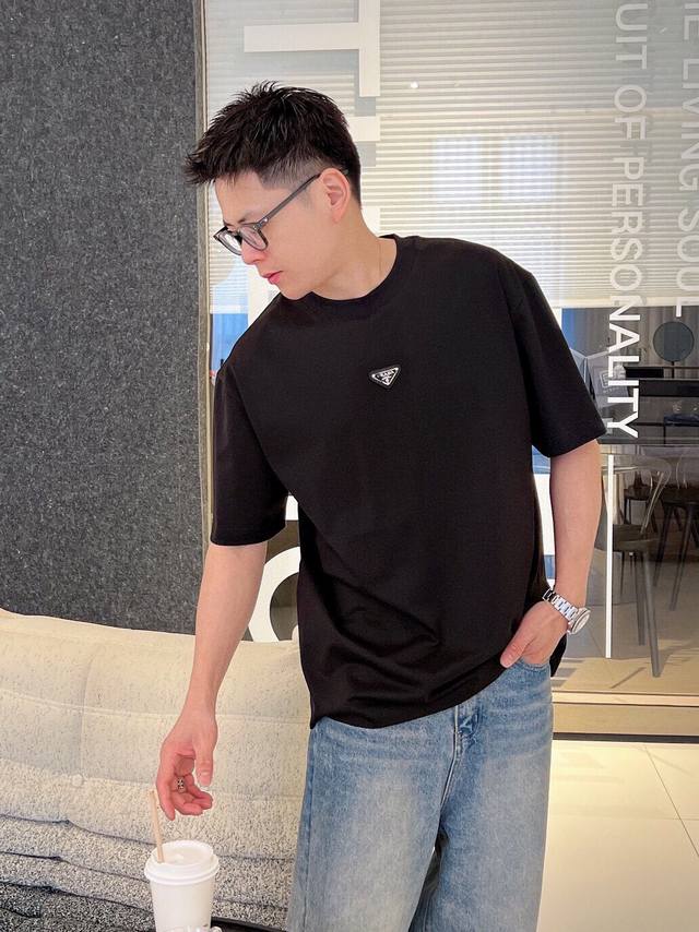 Prad short-sleeved T-shirt 2025 spring and summer new models are sold simultaneo