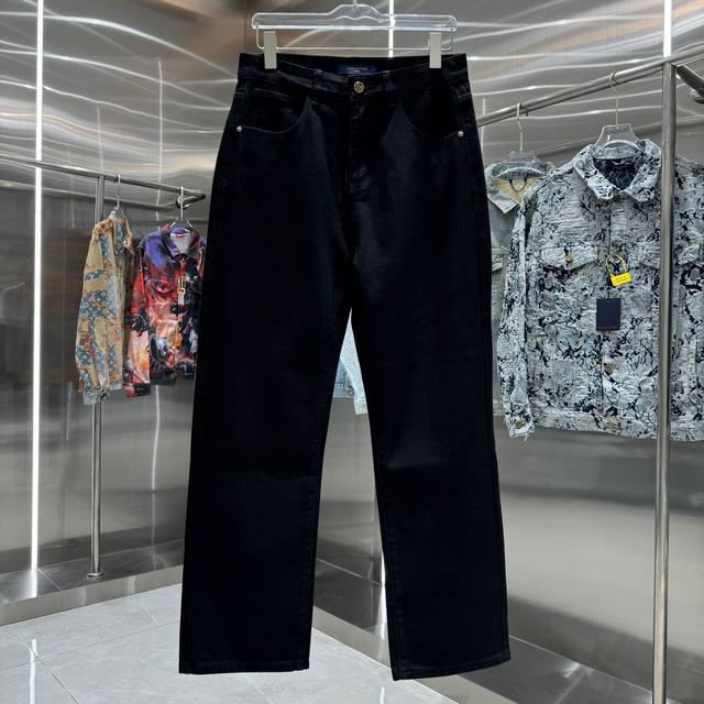 Lv Louis 25 new back pocket letter logo jeans! Specific latest brand leather lab