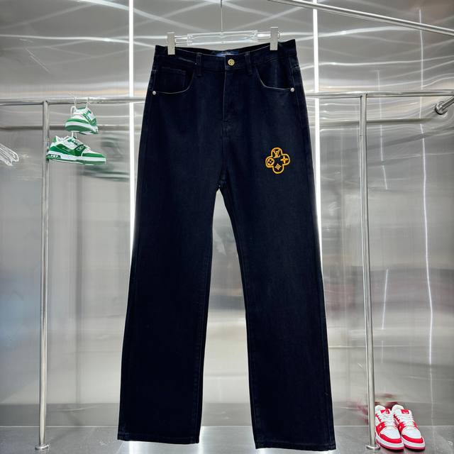 Lv & Louis Vuitton classic embroidered Logo jeans Newest product, original singl