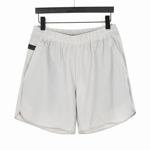 Lulu Lemkn shorts light grey