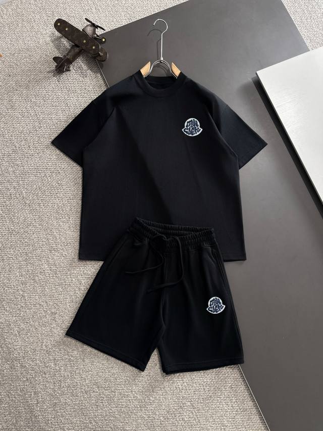 will be shipped the next day. Moncler high-end customized 2025 spring and summer