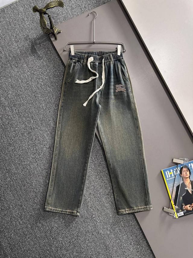Burberry 2025 summer loose wide-leg jeans straight trousers, the trend of light