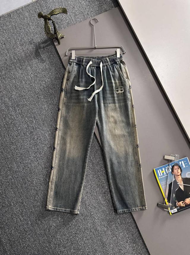 Paris 2025 summer loose wide-leg jeans straight trousers, the trend of light lux