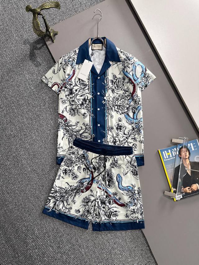 Versace 2025 summer classic Logo design full print suit, light cotton full body