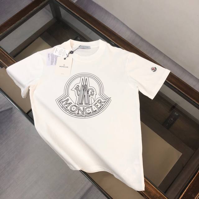 Moncler 2025 new summer short-sleeved T-shirt The Moncler brand has won the favo