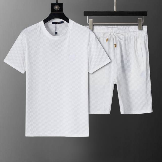 New round-neck short suit from the official website for spring and summer, check