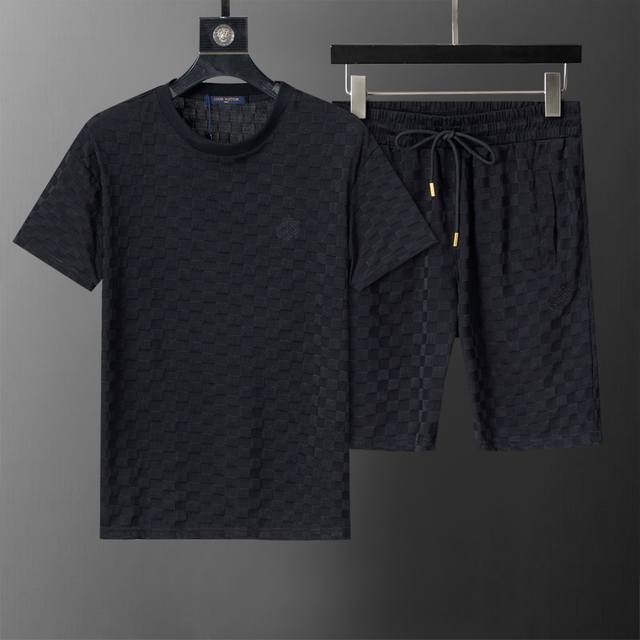 New round-neck short suit from the official website for spring and summer, check