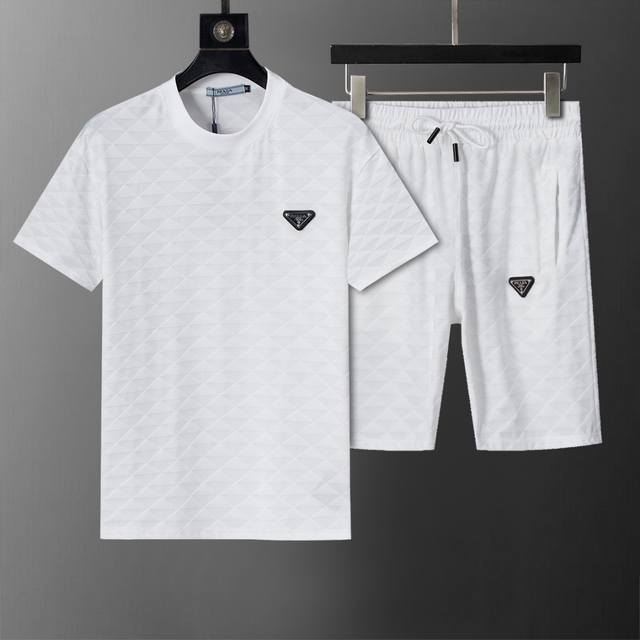 New round-neck short suit from the official website for spring and summer, with