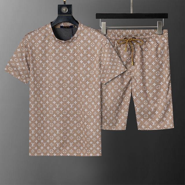 New round-neck short suit from the official website for spring and summer, styli