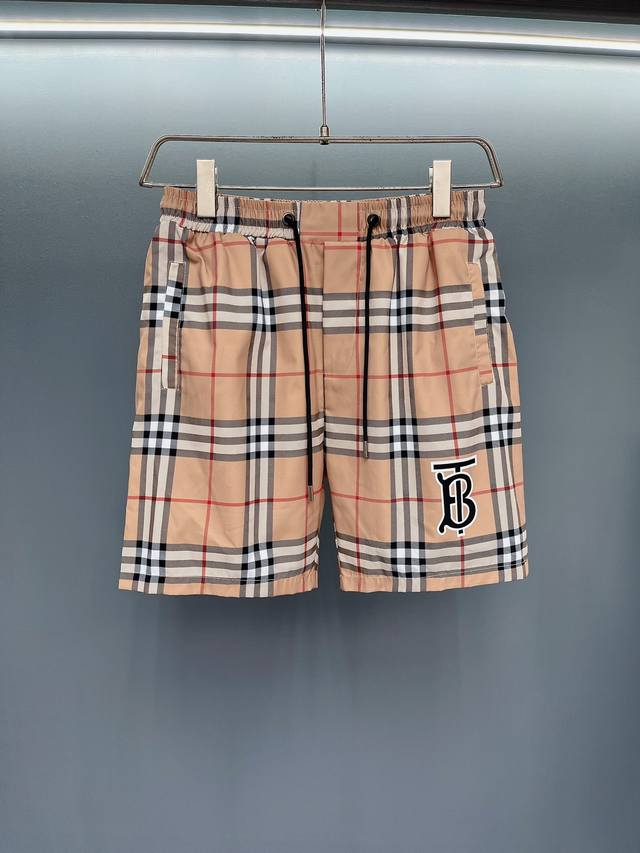 Year-round replenishment Burberry's latest men's trendy beach pants, fine and sm