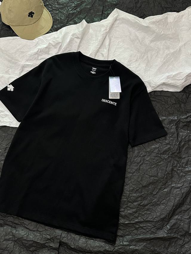 All sizes available, clearance sale, three pieces, high quality Descente T-shirt