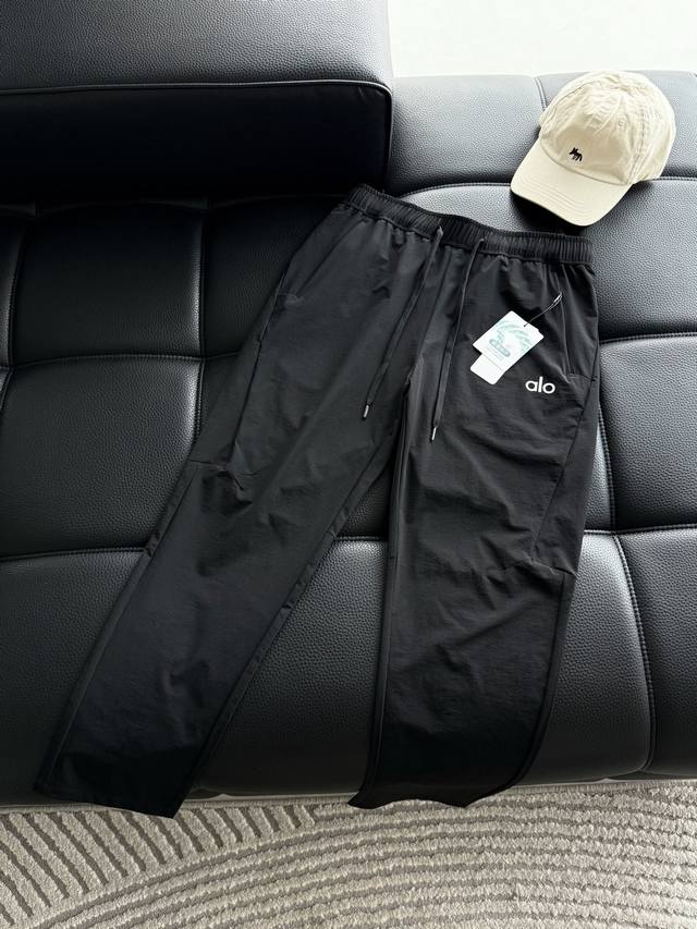 Model No. K8630, Mainly promote the quick-drying summer trousers for men and wom