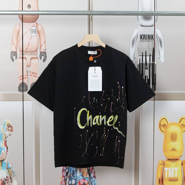 Chanel colorful hand-painted short-sleeved T-shirt. The fabric is custom-dyed an