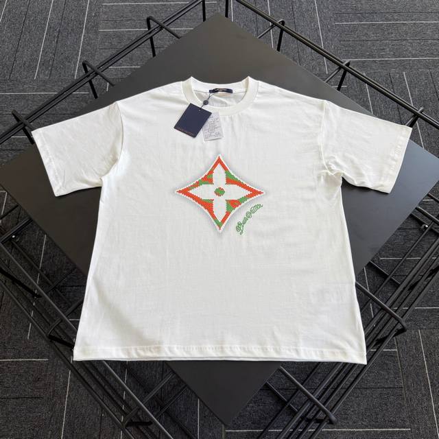 Model No. V007 Lv 25Ss New four-leaf clover print short-sleeved T-shirt Customiz