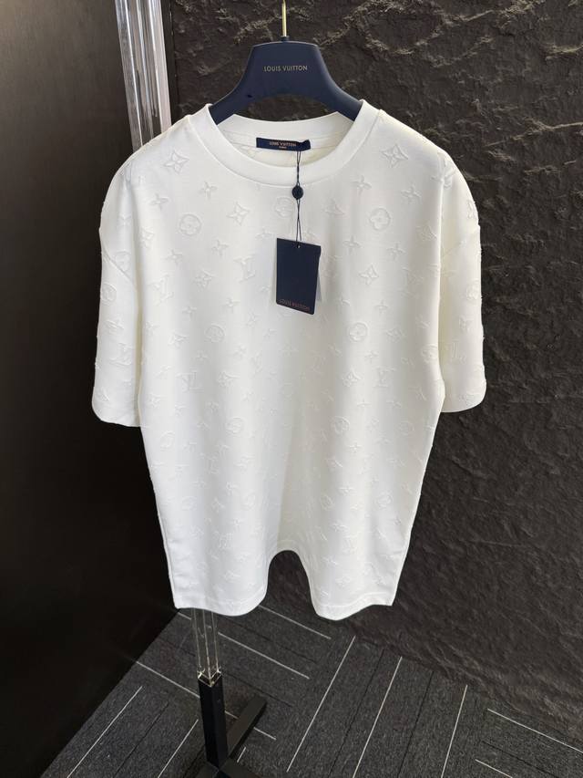 Style No. V017 Lv new full body laser burnt and worn short-sleeved T-shirt Custo
