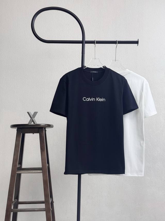 Model No. Xb63 Ck Simple classic letter print on the chest Round neck short slee