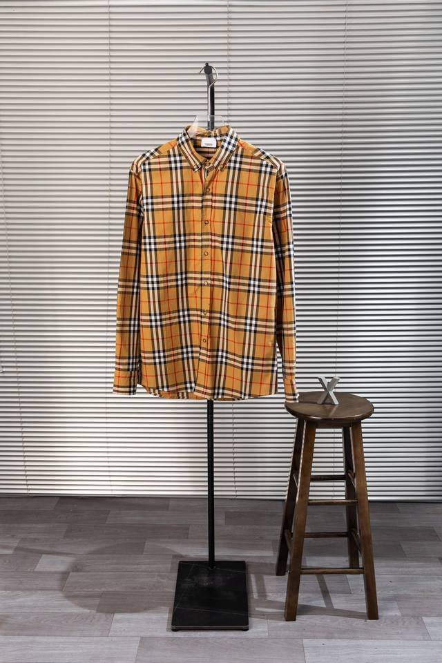 Style No. X02 Burberry classic plaid shirt, same style for men and women, classi