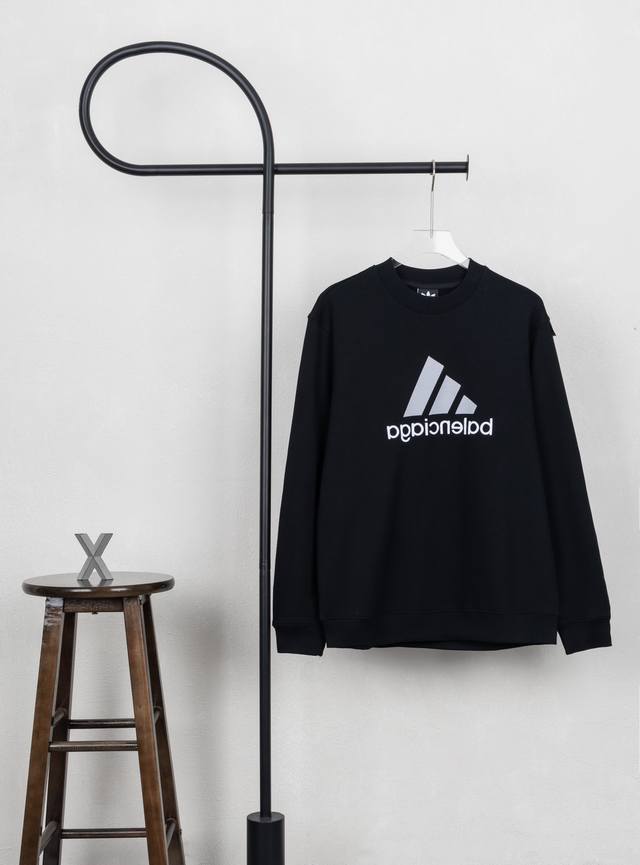 Model No. Xb42 Paris Ad joint logo letter embroidered shoulder round neck sweats