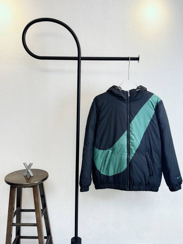 Model No. Xb0156 Nike Big Hook Hooded Zipper Down Jacket The fabric is made of p