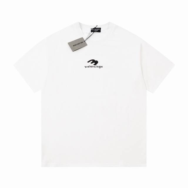 Dbb540# Balenciaga short-sleeved shirt with small logo print The loose version i