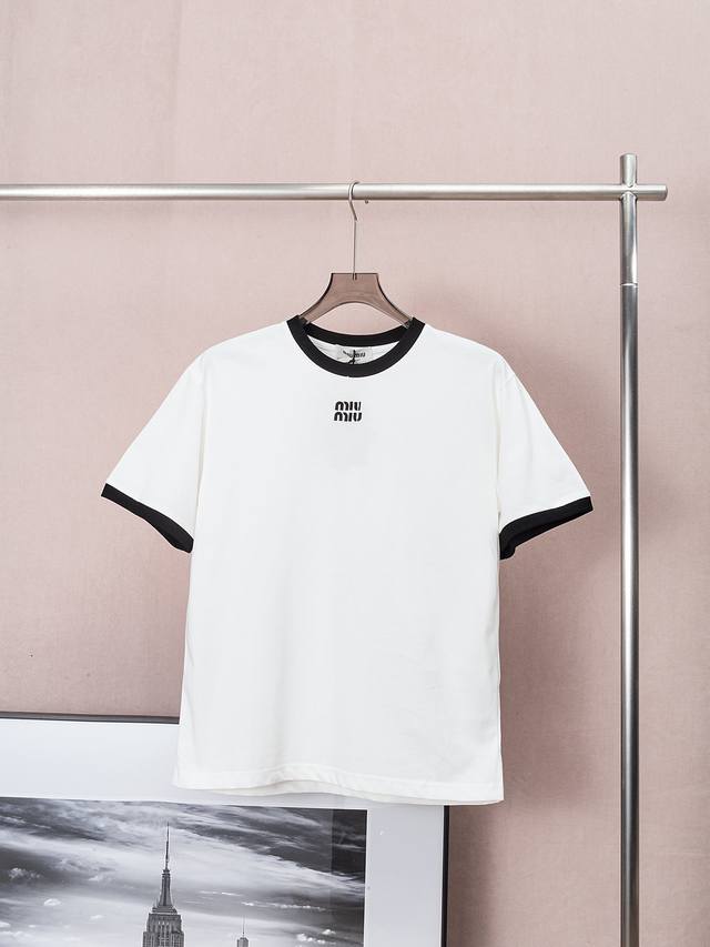 Miumiu original 25Ss summer new style Miumiu embellished logo embroidery has obv
